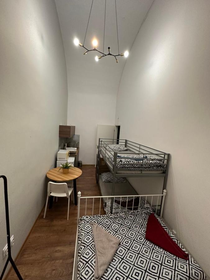 Centrale Rooms Готель Будапешт